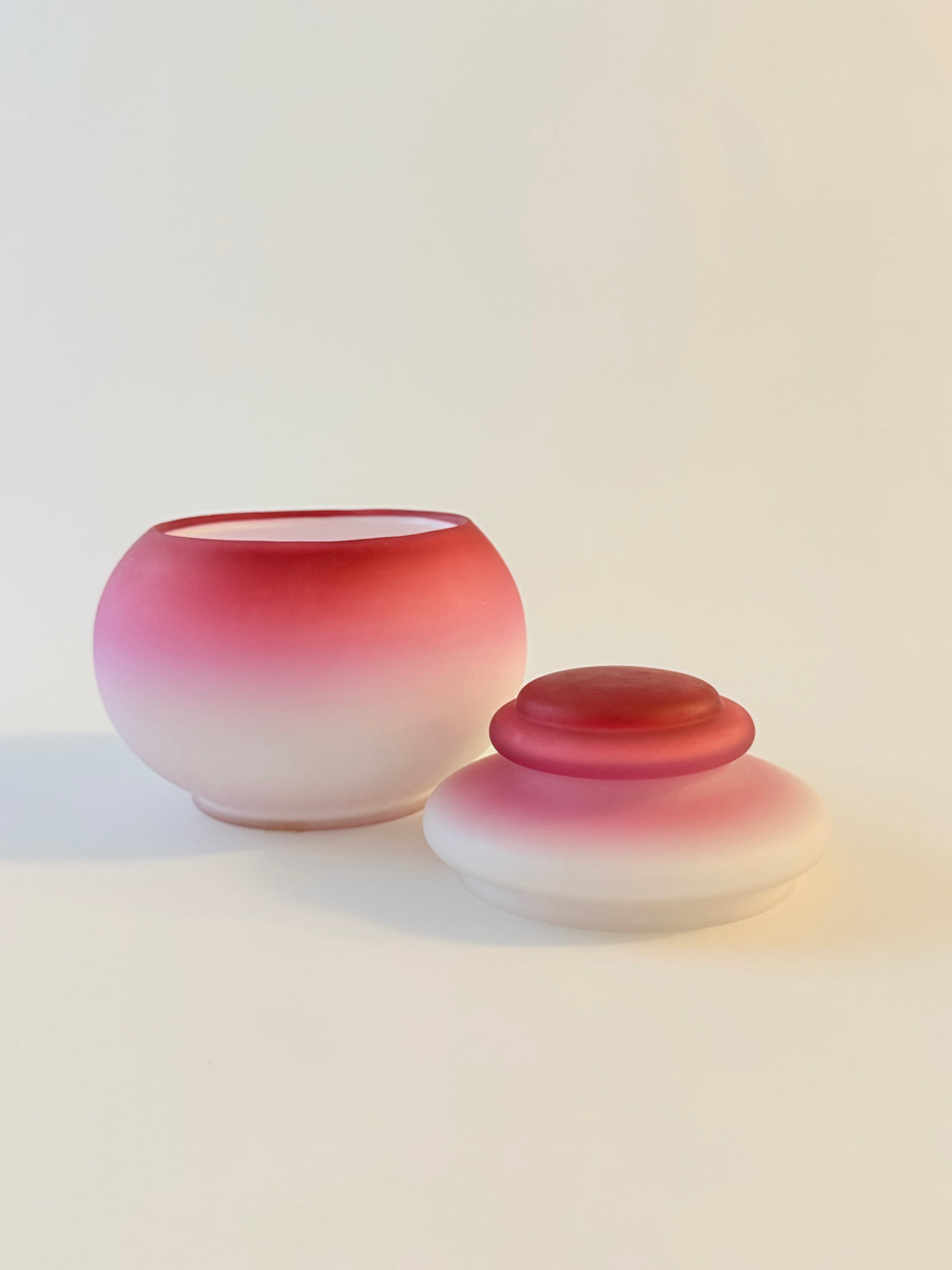 Bulbous Pink Diana Peach Blow Jar