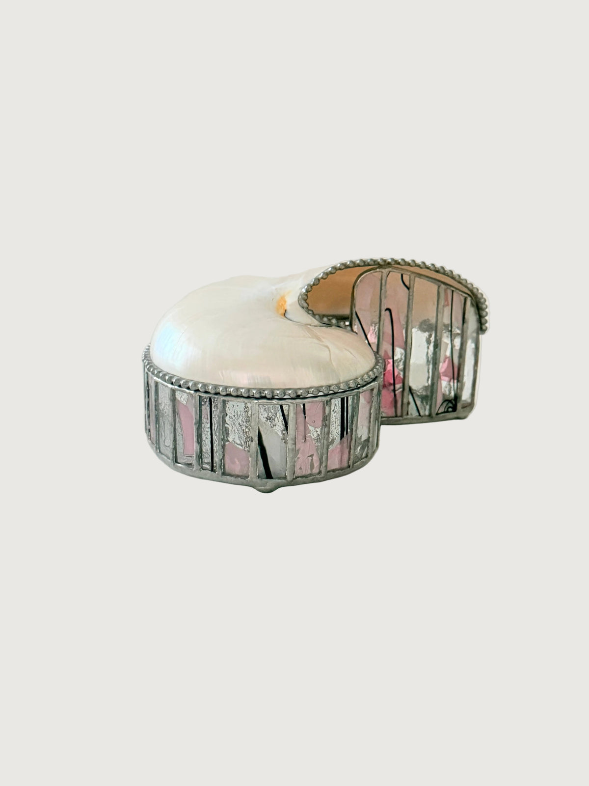 Vintage Nautilus Shell Stained Glass Jewelry Trinket Glass Box Closed. Home Decor. Vintage. Collectible. 